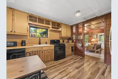 21820 E Ez Ln, Rhododendron, OR 97049 - Photo 19