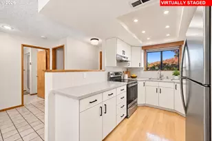 13815 NW 10th Ct, Vancouver, WA 98685 - Photo 11