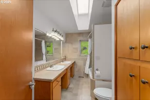 402 Northside Rd, Sutherlin, OR 97479 - Photo 13