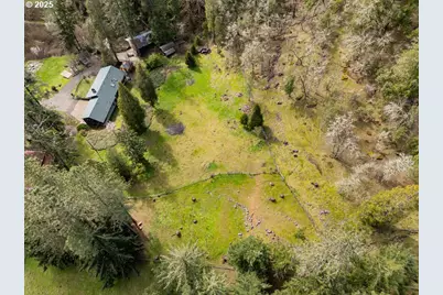 402 Northside Rd, Sutherlin, OR 97479 - Photo 41