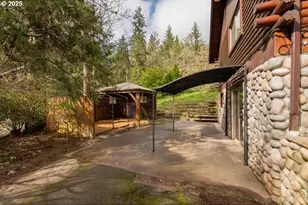 402 Northside Rd, Sutherlin, OR 97479 - Photo 21