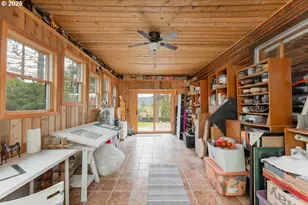 402 Northside Rd, Sutherlin, OR 97479 - Photo 19