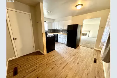 621 Irving Dr, Myrtle Creek, OR 97457 - Photo 11