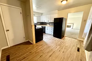 621 Irving Dr, Myrtle Creek, OR 97457 - Photo 11