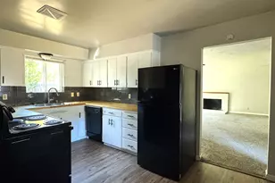 621 Irving Dr, Myrtle Creek, OR 97457 - Photo 9