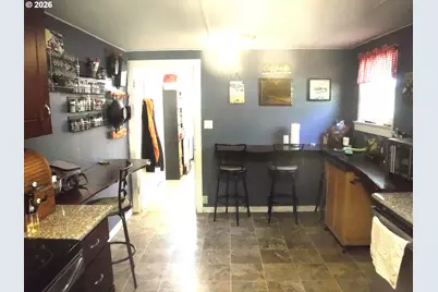 56710 Dillard Dr, Coquille, OR 97423 - Photo 5