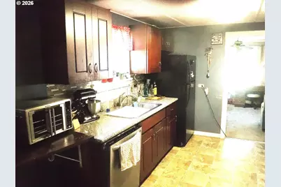 56710 Dillard Dr, Coquille, OR 97423 - Photo 3