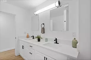 9828 SE Ellis St, Portland, OR 97266 - Photo 7