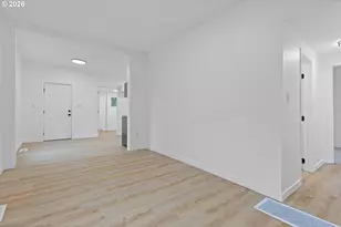 9828 SE Ellis St, Portland, OR 97266 - Photo 7