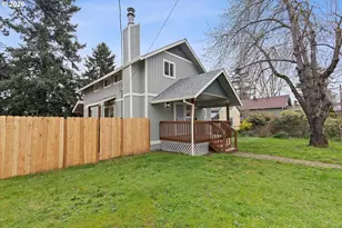 9828 SE Ellis St, Portland, OR 97266 - Photo 3
