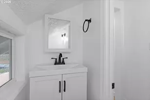 9828 SE Ellis St, Portland, OR 97266 - Photo 23