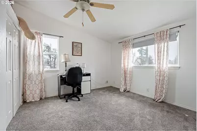 808 N 10th St, Cottage Grove, OR 97424 - Photo 19