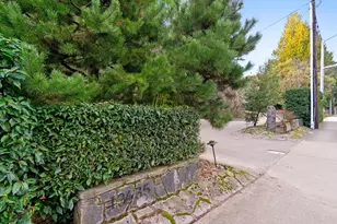 13635 SW Hall Blvd, Portland, OR 97223 - Photo 3