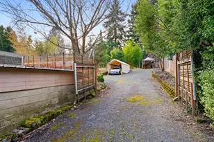 13635 SW Hall Blvd, Portland, OR 97223 - Photo 35