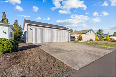 731 Aeronca St, Independence, OR 97351 - Photo 35