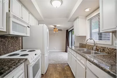 3505 NE 45th St #Unit A, Vancouver, WA 98661 - Photo 9