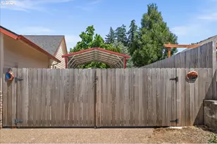 20014 Augusta Dr, Oregon City, OR 97045 - Photo 3