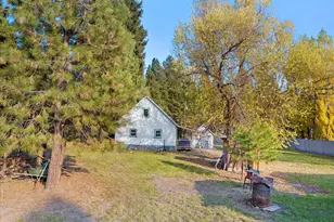 237 Bonanza St, Sumpter, OR 97877 - Photo 35