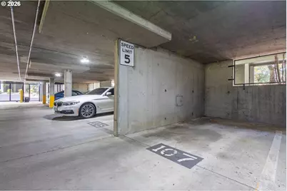 129 N Hayden Bay Dr #BLDG  F, Portland, OR 97217 - Photo 21