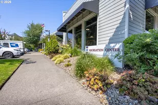 129 N Hayden Bay Dr, Portland, OR 97217 - Photo 7