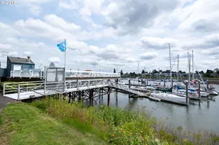129 N Hayden Bay Dr, Portland, OR 97217 - Photo 29