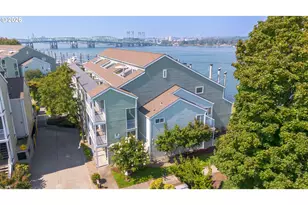 129 N Hayden Bay Dr, Portland, OR 97217 - Photo 19