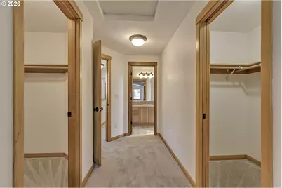 8806 N Fiske Ave, Portland, OR 97203 - Photo 15