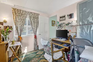 2710 SE Courtney Ave, Milwaukie, OR 97222 - Photo 11