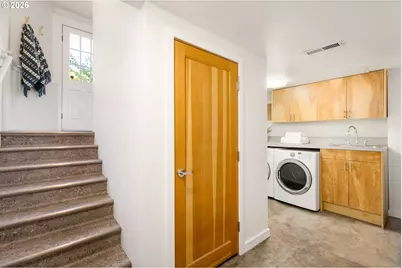 2041 NE Mason St, Portland, OR 97211 - Photo 29