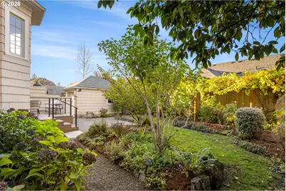 2041 NE Mason St, Portland, OR 97211 - Photo 43