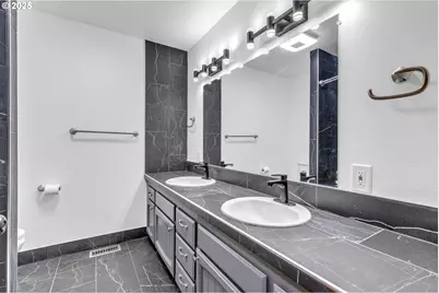 267 Mountain View, Glide, OR 97443 - Photo 25