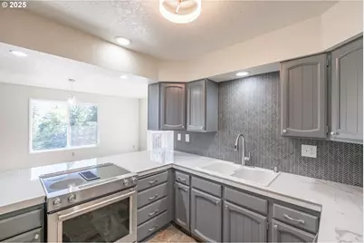 267 Mountain View, Glide, OR 97443 - Photo 13