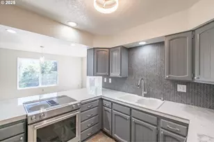 267 Mountain View, Glide, OR 97443 - Photo 13