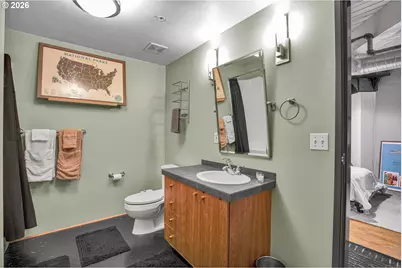 1420 NW Lovejoy St #204, Portland, OR 97209 - Photo 37