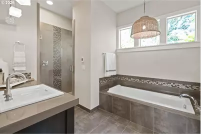 11657 SW 19th Ave, Portland, OR 97219 - Photo 27