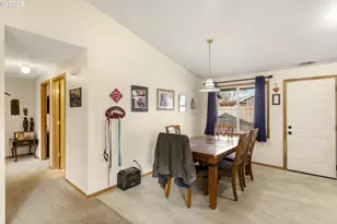 247 SW Manzanita St, McMinnville, OR 97128 - Photo 11