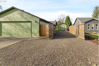 247 SW Manzanita St, McMinnville, OR 97128 - Photo 3