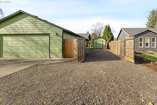 247 SW Manzanita St, McMinnville, OR 97128 - Photo 3