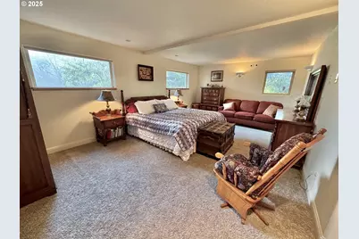 31640 Spruce Dr, Gold Beach, OR 97444 - Photo 23