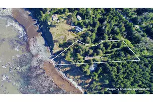 31640 Spruce Dr, Gold Beach, OR 97444 - Photo 47