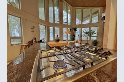 31640 Spruce Dr, Gold Beach, OR 97444 - Photo 5