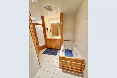 31640 Spruce Dr, Gold Beach, OR 97444 - Photo 25
