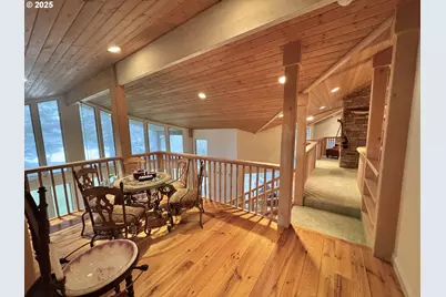 31640 Spruce Dr, Gold Beach, OR 97444 - Photo 27