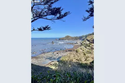 31640 Spruce Dr, Gold Beach, OR 97444 - Photo 45