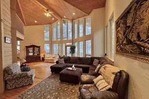 31640 Spruce Dr, Gold Beach, OR 97444 - Photo 15