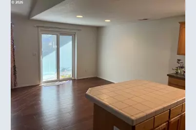 2846 Roanoke St, Woodburn, OR 97071 - Photo 13