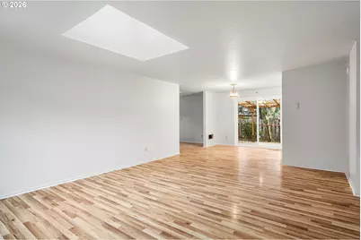 5803 SW 56th Ave, Portland, OR 97221 - Photo 5