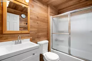 5803 SW 56th Ave, Portland, OR 97221 - Photo 27