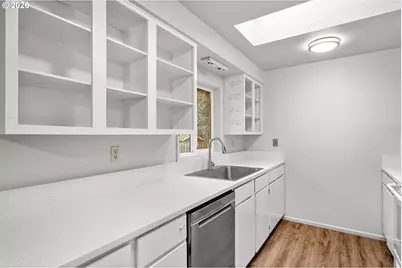 5803 SW 56th Ave, Portland, OR 97221 - Photo 15