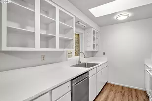 5803 SW 56th Ave, Portland, OR 97221 - Photo 15